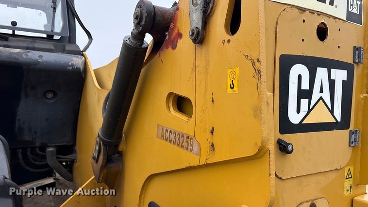 image for item ET7443 2011 Caterpillar TH514 telehandler