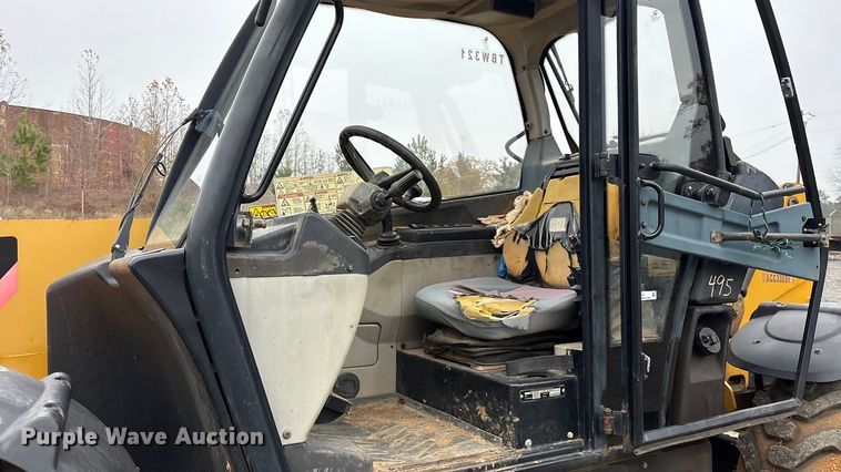 image for item ET7443 2011 Caterpillar TH514 telehandler