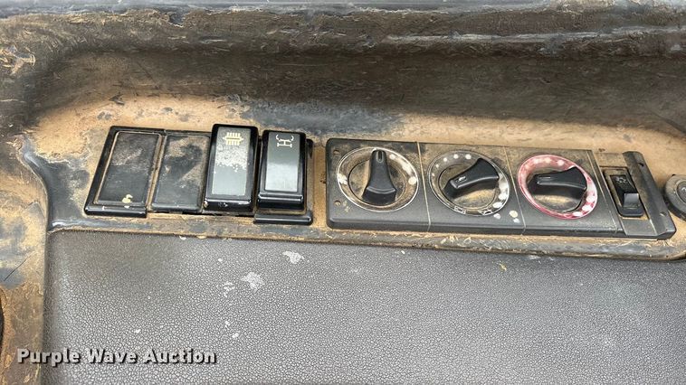 image for item ET7443 2011 Caterpillar TH514 telehandler