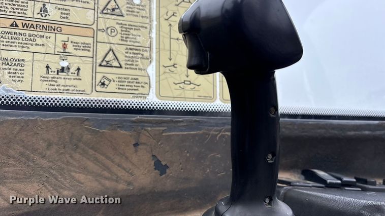 image for item ET7443 2011 Caterpillar TH514 telehandler