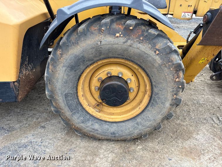 image for item ET7443 2011 Caterpillar TH514 telehandler