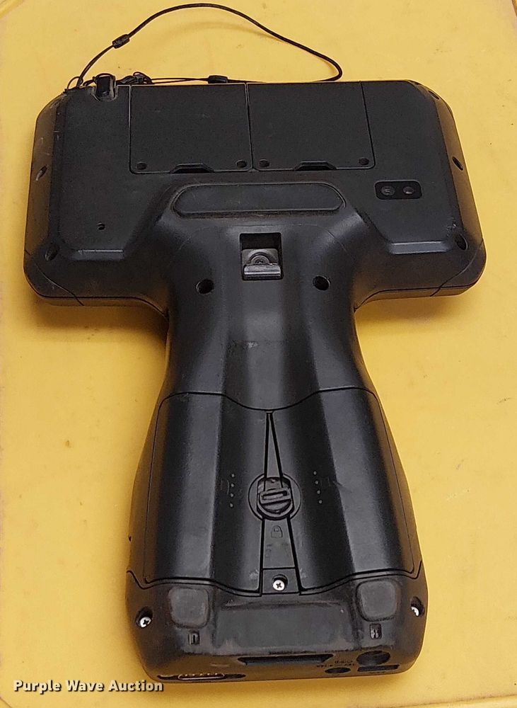 image for item EU2594 Trimble TSC7 controller