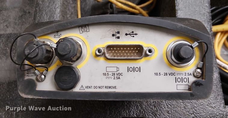 image for item EU2595 Trimble survey kit