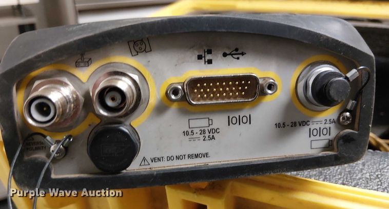 image for item EU2595 Trimble survey kit