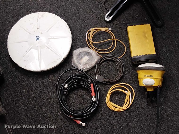 image for item EU2595 Trimble survey kit