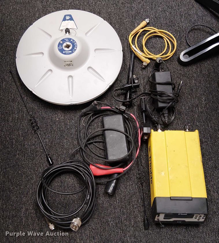 image for item EU2596 Trimble survey kit