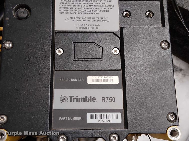 image for item EU2596 Trimble survey kit