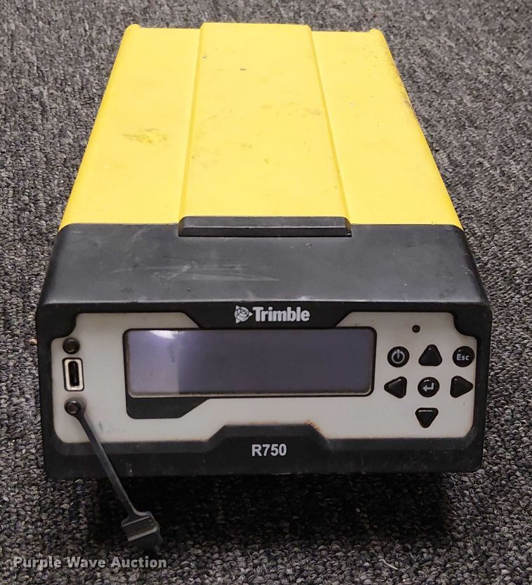 image for item EU2596 Trimble survey kit