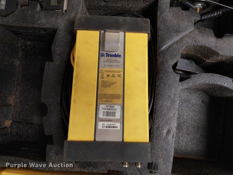 image for item EU2600 Trimble survey kit