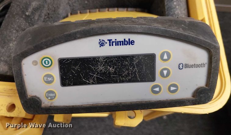 image for item EU2600 Trimble survey kit