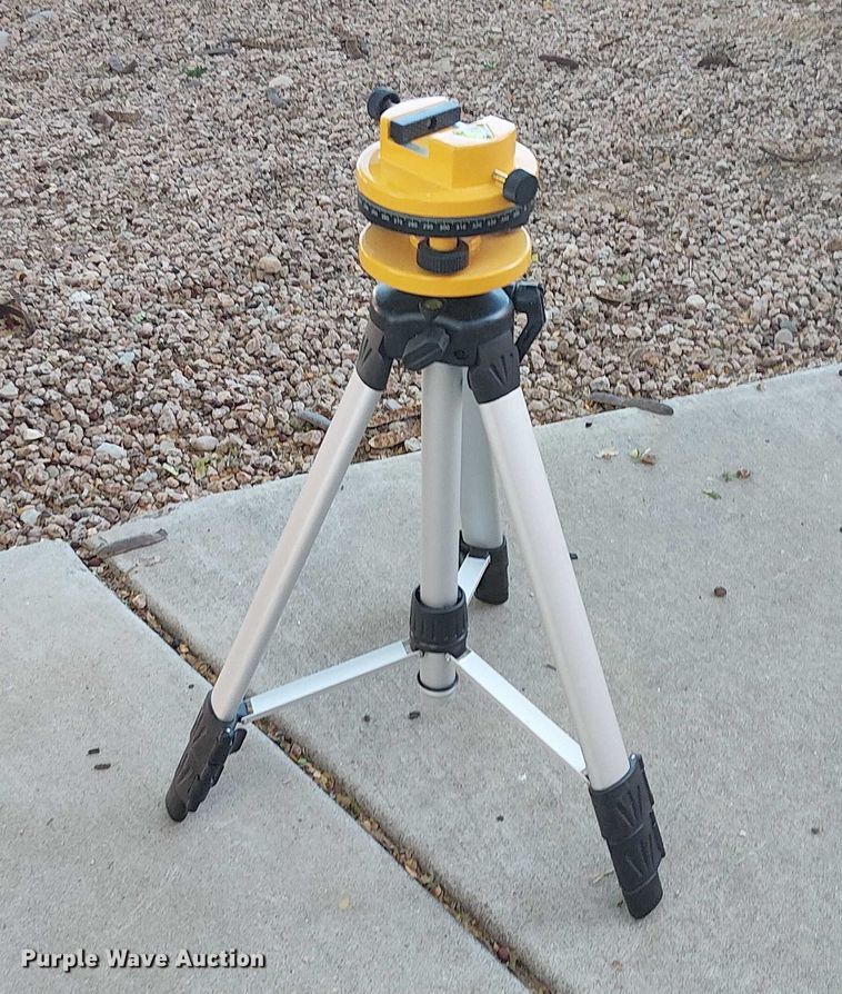 image for item EU2602 Johnson laser level