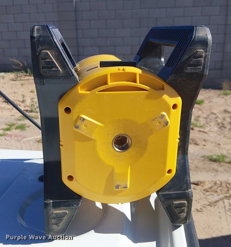 image for item EU2604 Stabila survey equipment