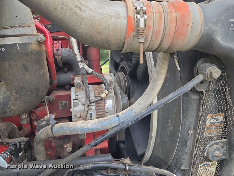 image for item EU3642 2011 Peterbilt 365 oil distributor truck