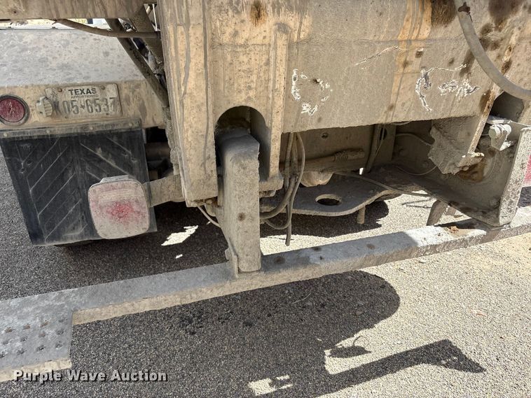 image for item EU4648 2007 International 5500i ready mix truck