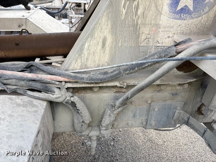 image for item EU4648 2007 International 5500i ready mix truck