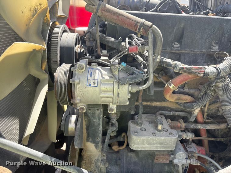 image for item EU4648 2007 International 5500i ready mix truck