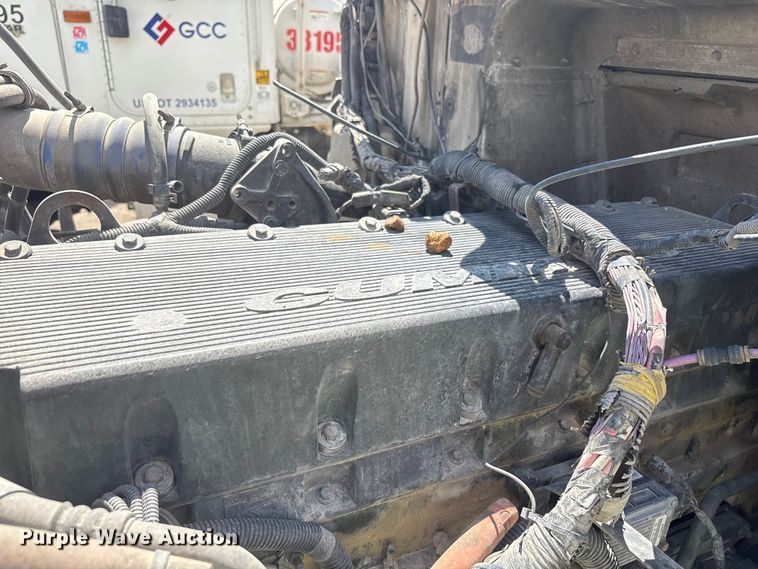 image for item EU4648 2007 International 5500i ready mix truck