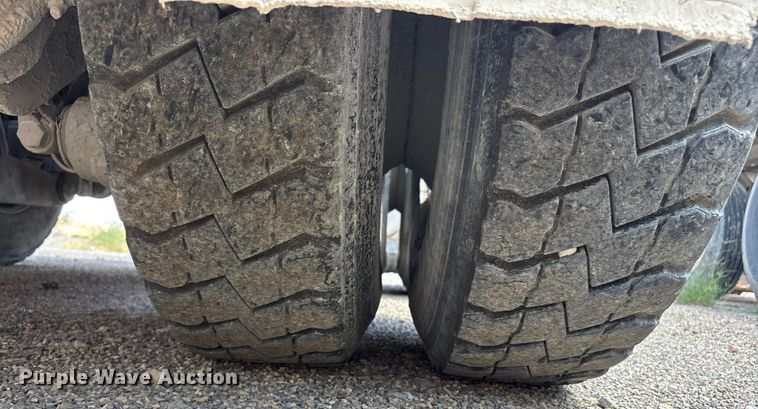 image for item EU4648 2007 International 5500i ready mix truck