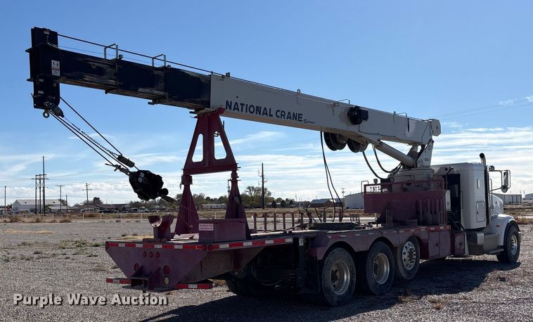 image for item EU4710 2015 Peterbilt 365 crane truck