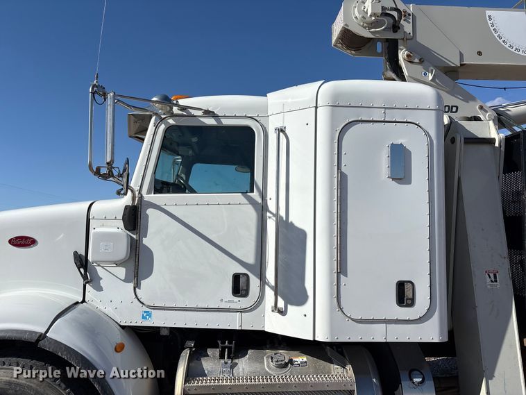 image for item EU4710 2015 Peterbilt 365 crane truck