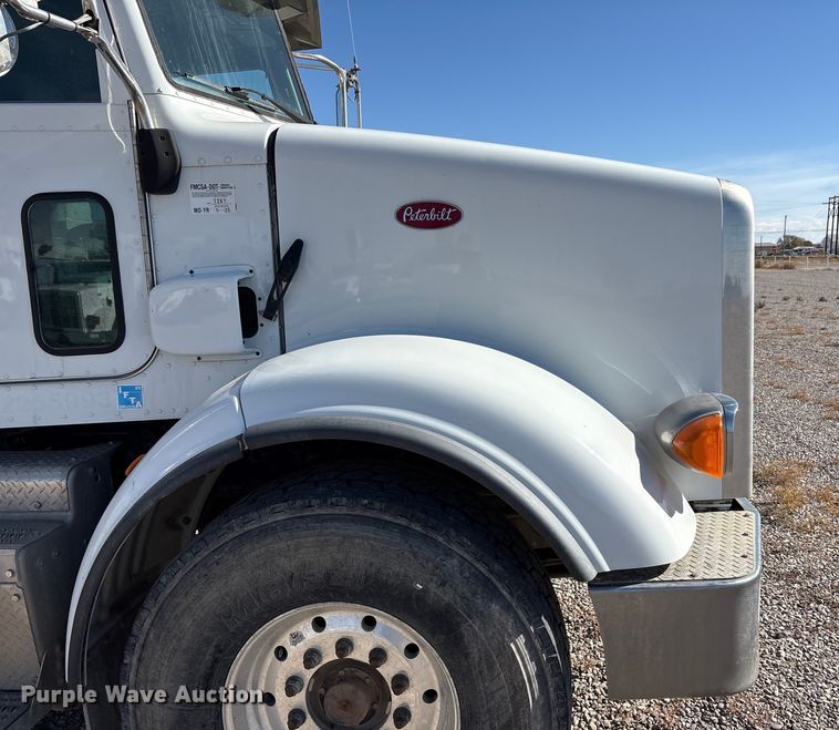 image for item EU4710 2015 Peterbilt 365 crane truck