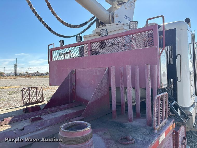 image for item EU4710 2015 Peterbilt 365 crane truck