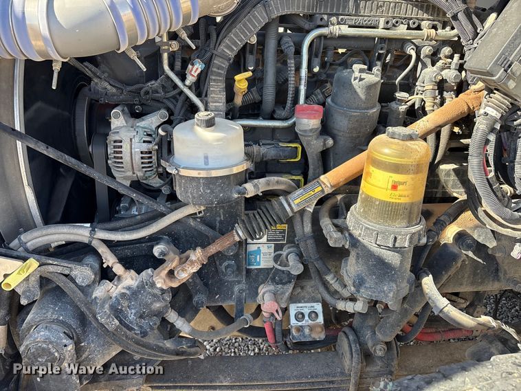 image for item EU4710 2015 Peterbilt 365 crane truck