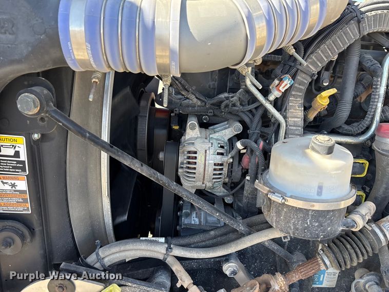 image for item EU4710 2015 Peterbilt 365 crane truck