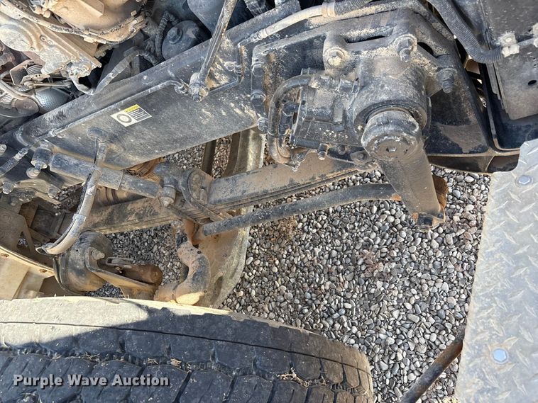 image for item EU4710 2015 Peterbilt 365 crane truck