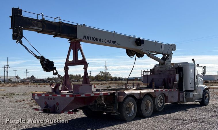 image for item EU4711 2014 Peterbilt 365 crane truck