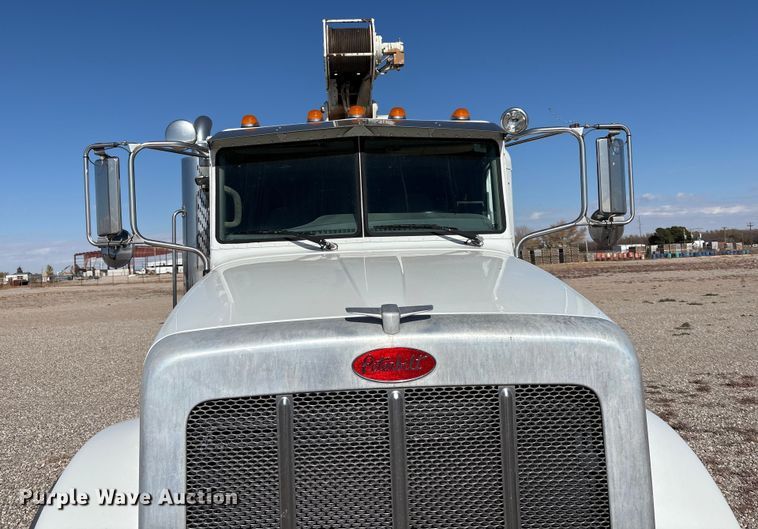 image for item EU4711 2014 Peterbilt 365 crane truck