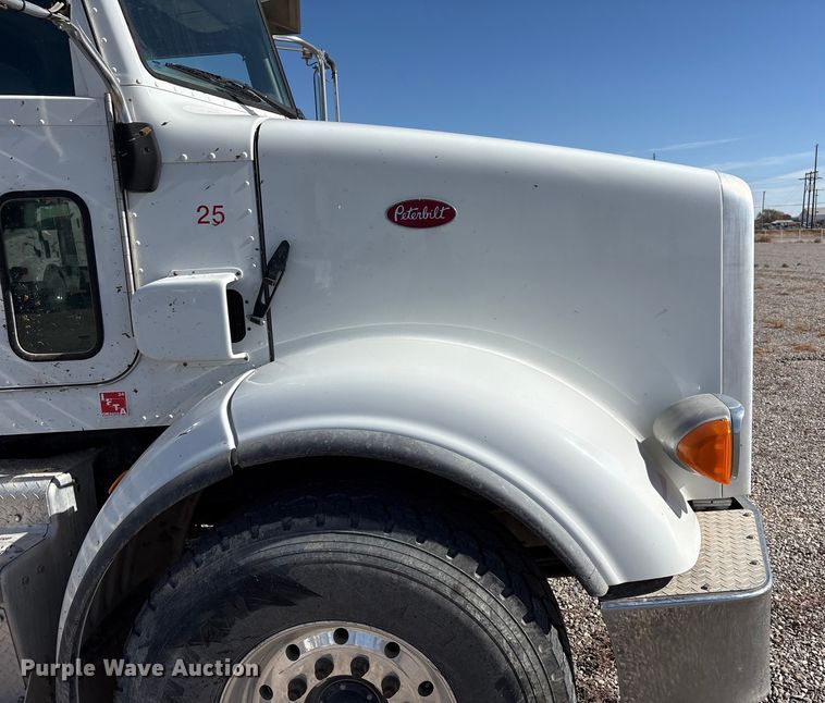 image for item EU4711 2014 Peterbilt 365 crane truck