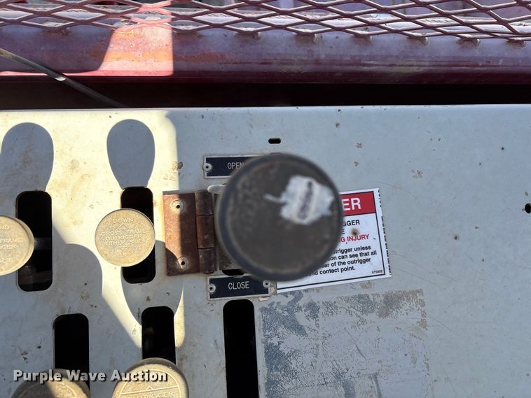 image for item EU4711 2014 Peterbilt 365 crane truck