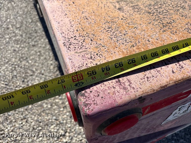 image for item EU4711 2014 Peterbilt 365 crane truck