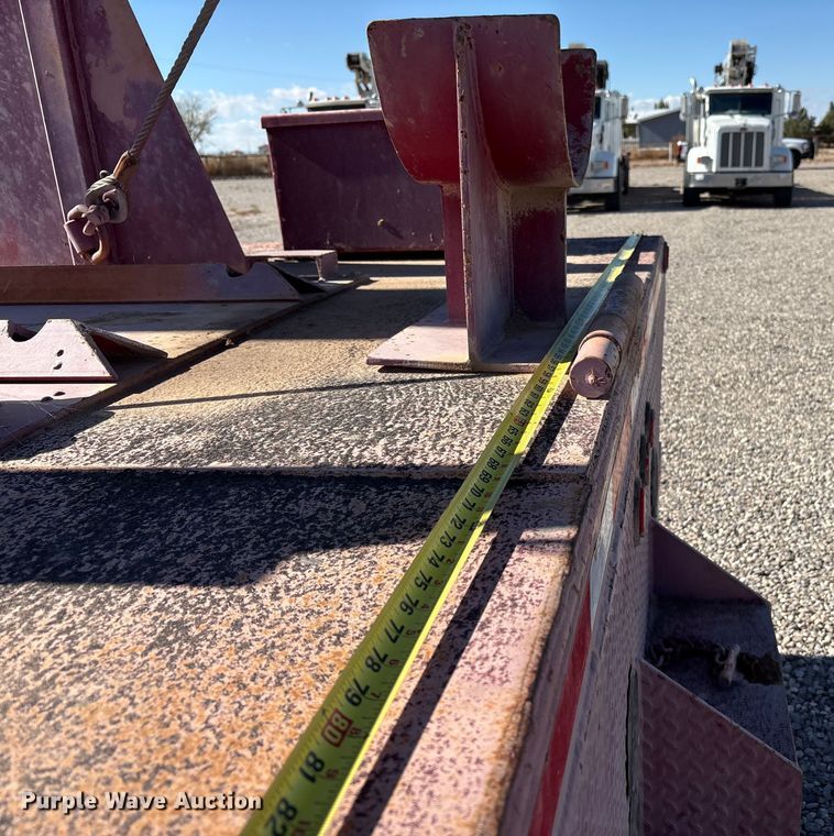 image for item EU4711 2014 Peterbilt 365 crane truck