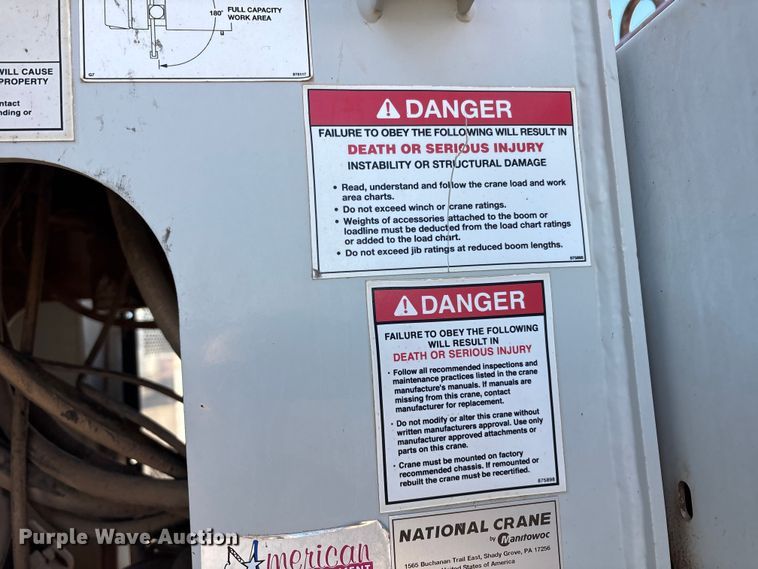 image for item EU4711 2014 Peterbilt 365 crane truck