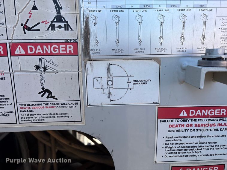 image for item EU4711 2014 Peterbilt 365 crane truck