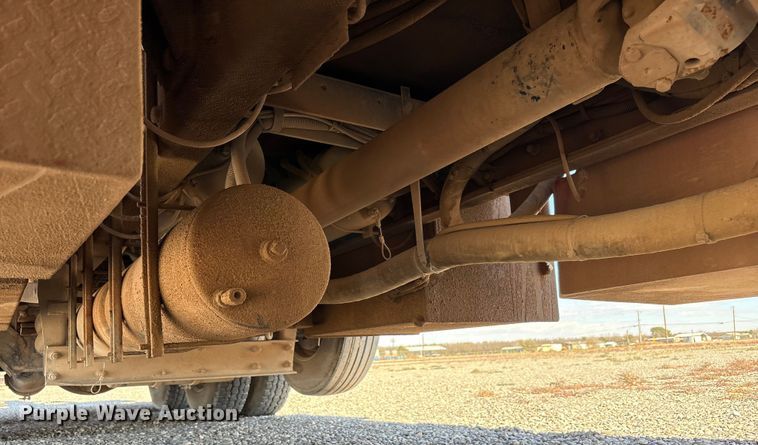 image for item EU4711 2014 Peterbilt 365 crane truck