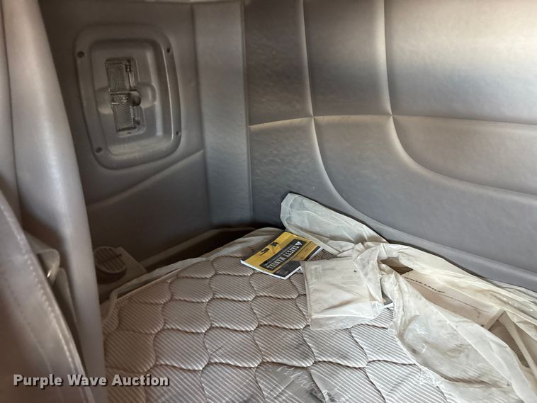 image for item EU4711 2014 Peterbilt 365 crane truck