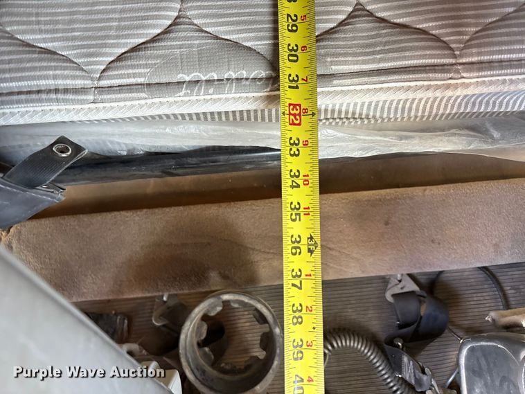 image for item EU4711 2014 Peterbilt 365 crane truck