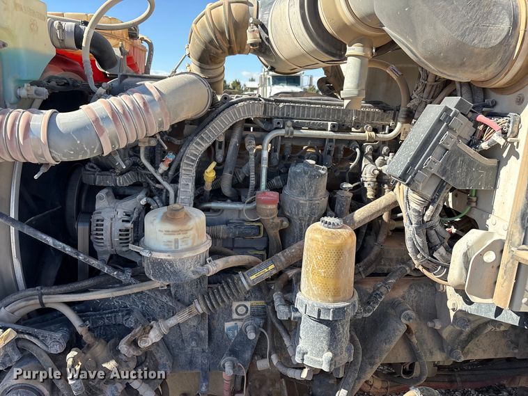 image for item EU4711 2014 Peterbilt 365 crane truck