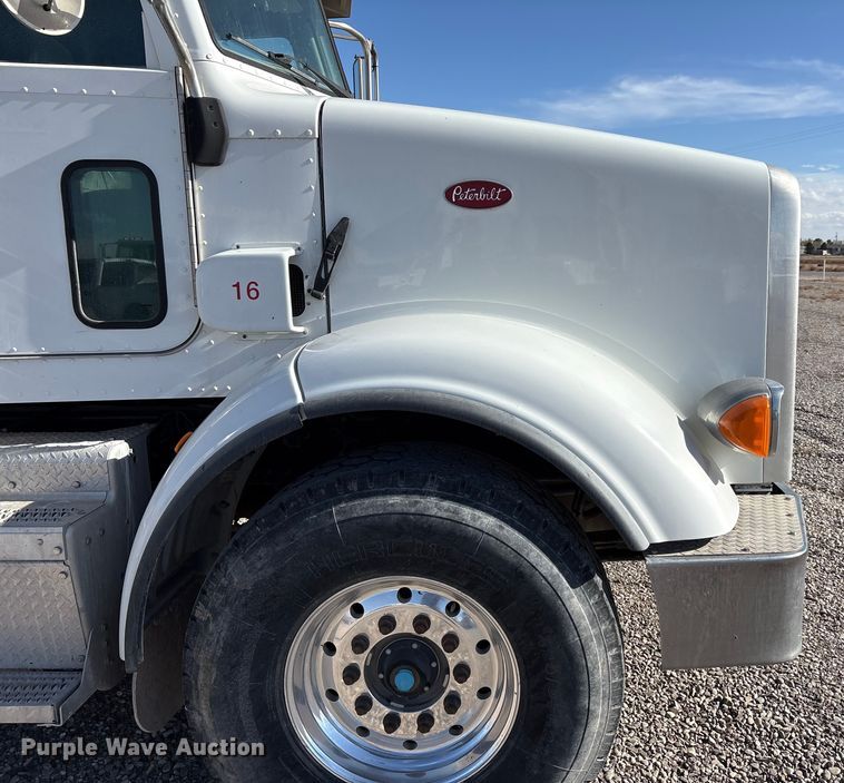 image for item EU4712 2014 Peterbilt 365 crane truck