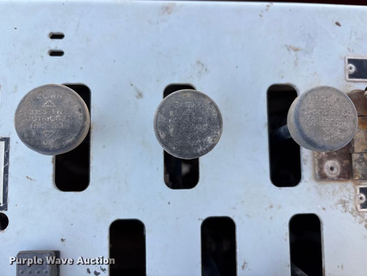 image for item EU4712 2014 Peterbilt 365 crane truck