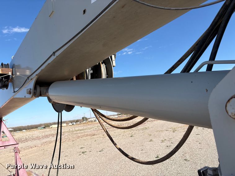 image for item EU4712 2014 Peterbilt 365 crane truck