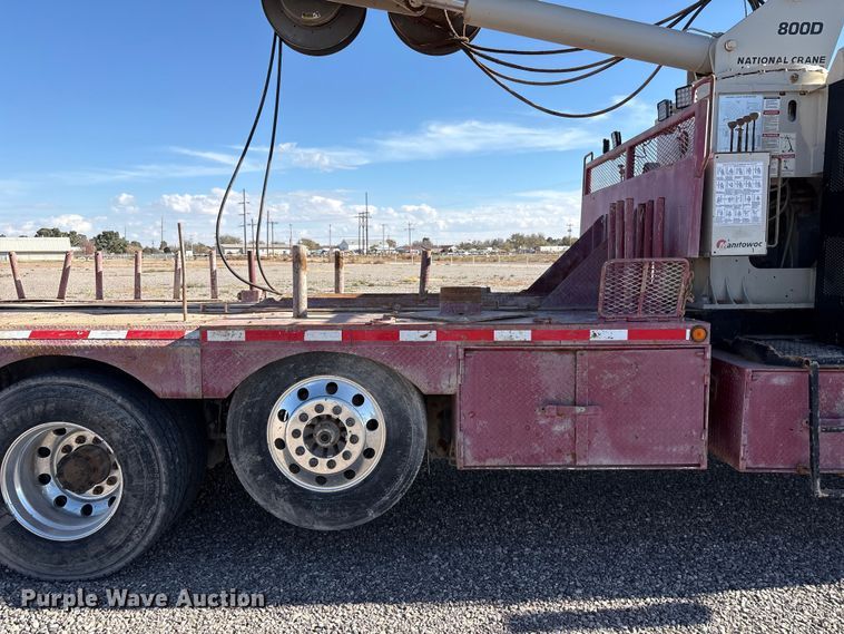 image for item EU4712 2014 Peterbilt 365 crane truck