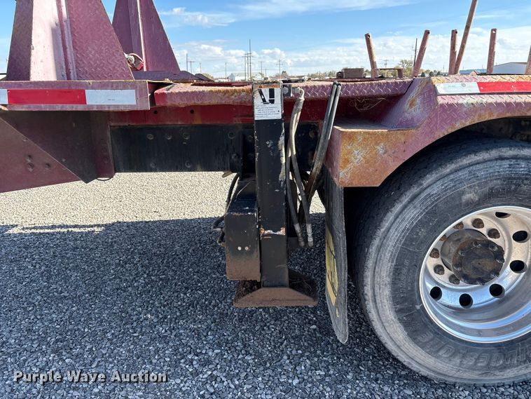 image for item EU4712 2014 Peterbilt 365 crane truck