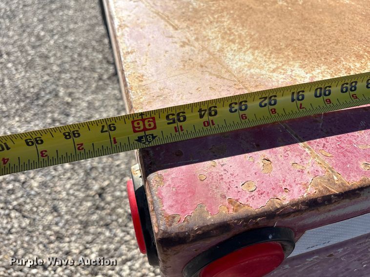 image for item EU4712 2014 Peterbilt 365 crane truck