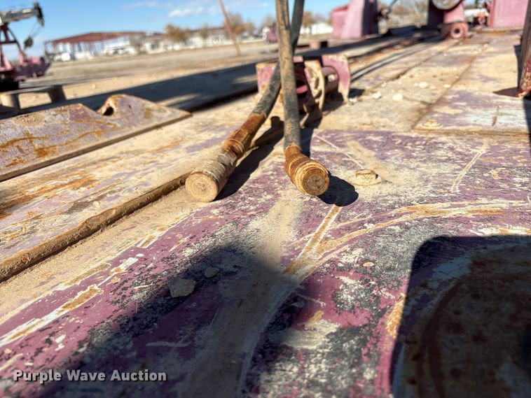 image for item EU4712 2014 Peterbilt 365 crane truck