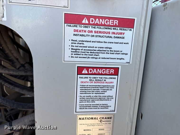 image for item EU4712 2014 Peterbilt 365 crane truck