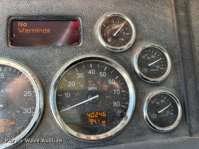 image for item EU4712 2014 Peterbilt 365 crane truck